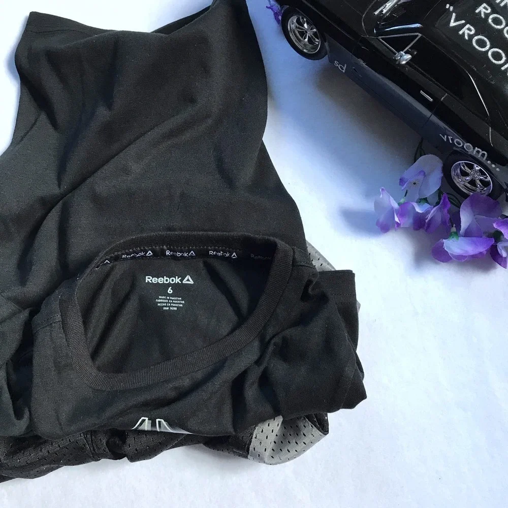 Reebok NWOT Performance Outfit For Boys 6
